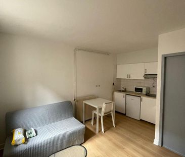 Location Appartement 1 pièce 15m² BORDEAUX 33000 - Photo 2