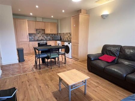 2 Riverview, 23 Artana Street, Belfast, BT7 2FF - Photo 2