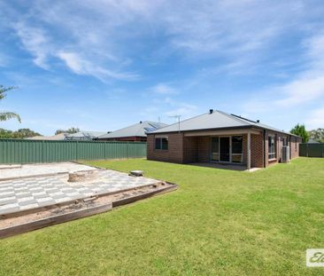 Designed for Comfortable Family Living - Photo 4