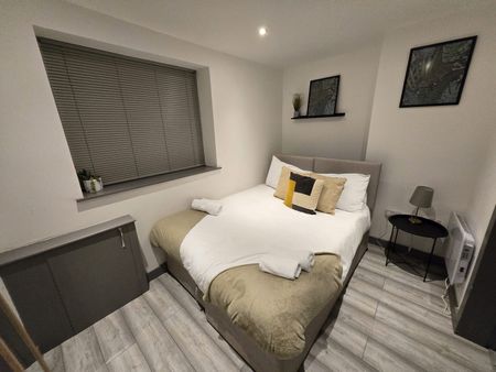 Broadbent Avenue, Latchford, Warrington, WA4 1PX - Photo 2