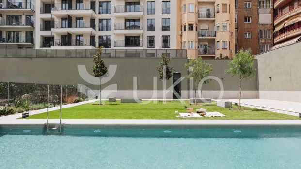 Apartamento de alquiler en Carrer de Rocafort, La Nova Esquerra de l'Eixample - Photo 1