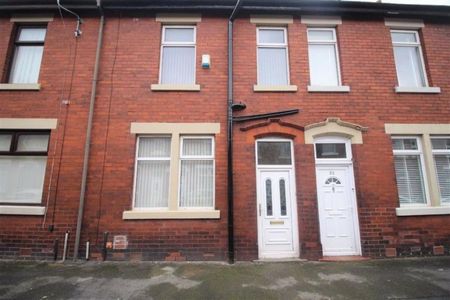 38, Clyde Street, Preston - Photo 2