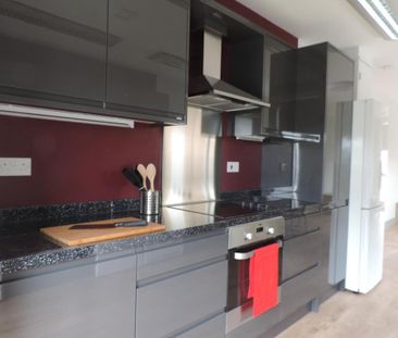 1 bedroom in a house share to rent - Photo 5