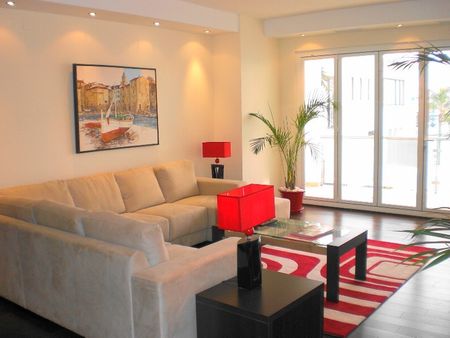 Apartment for rent in The Port - Photo 2