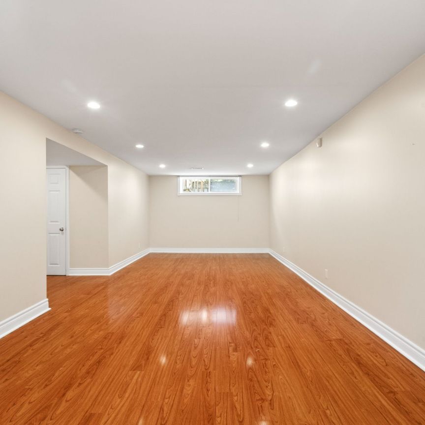 For Lease - 73 Owen Boulevard, Toronto, Ontario - Photo 1