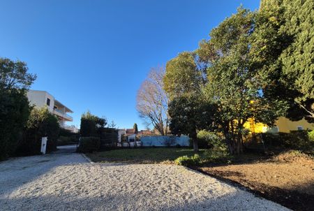 Location Maison 3 pièces 90m² SIX FOURS LES PLAGES 83140 - Photo 4