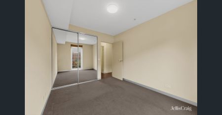 Ground-Floor Living in the Heart of Carnegie - Photo 4