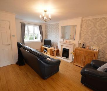 Warrington Road, Lymm - Photo 2