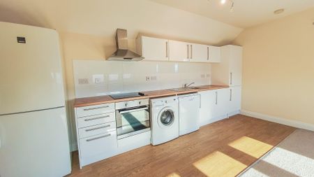 Willow Tree Lodge, Cozens Lane East, Wormley - Photo 4