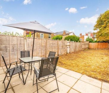 2 bedroom flat to rent - Photo 6
