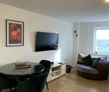 Room in a Shared Flat, Orchard Court, SE26 - Photo 1