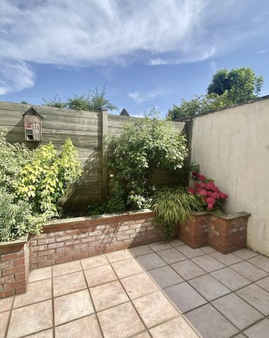 Location Maison 4 pièces 90m² CROIX 59170 - Photo 2