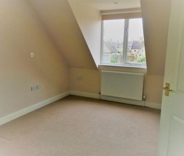 4 bedroom detached house to rent - Photo 4