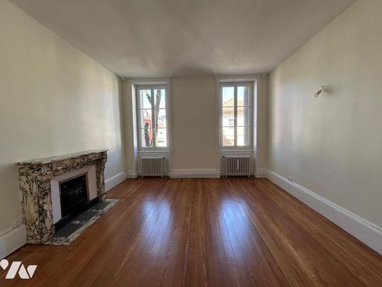 T4 VOLTAIRE - Photo 1