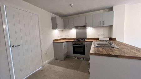 Cortland Way, Stourport On Severn, Worcestershire, DY13 - Photo 2