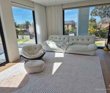 Glen Waverley - Photo 2