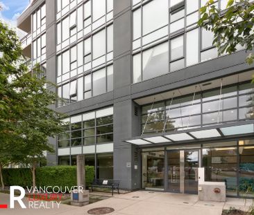 Condo in Downtown Vancouver, British Columbia - Photo 3