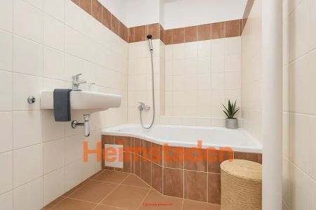 Pronájem bytu 2+1 55 m - Fotografie 4