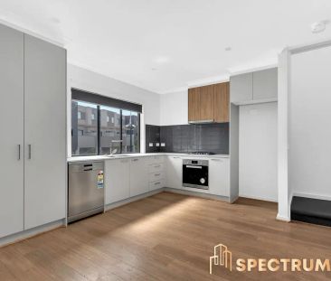 “Modern family home for lease in Tarneit!” - Photo 4