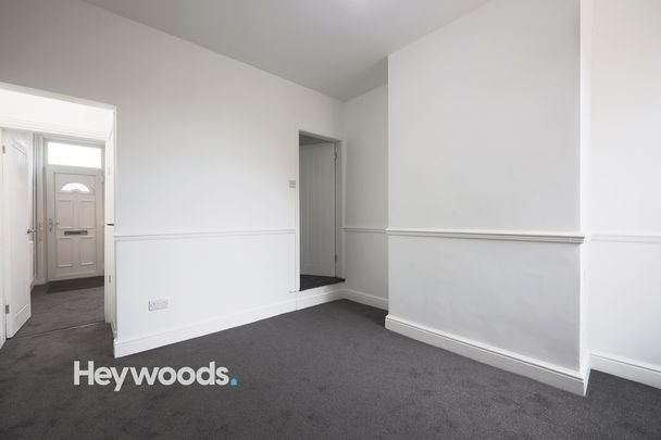 2 bed terraced house to rent in Mars Street, Stoke-on-Trent, Staffordshire - Photo 1