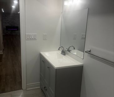 For Lease - 1153 Peelar Crescent, Innisfil, Ontario - Photo 1