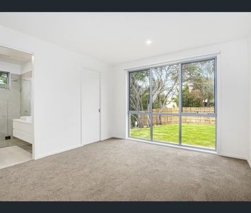 Thinking of selling? Contact our agent - Photo 2