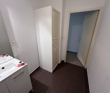 Location Appartement 3 pièces 70m² - Photo 4