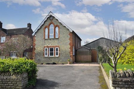 2 bedroom detached house to rent - Photo 2