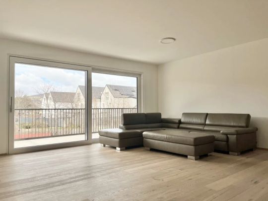 Helle Top ausgestattete Wohnung mit großem Balkon! - Photo 1