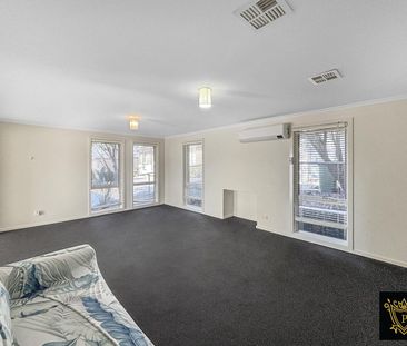 4/81 Ahern Road, Pakenham, Vic 3810 - Photo 6