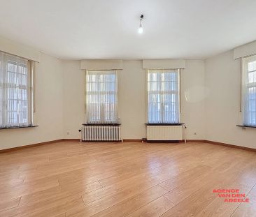 Gelijkvloers appartement vlakbij Sint-Annakwartier - Photo 2