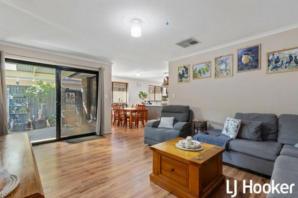 Charming Family Home - Photo 1