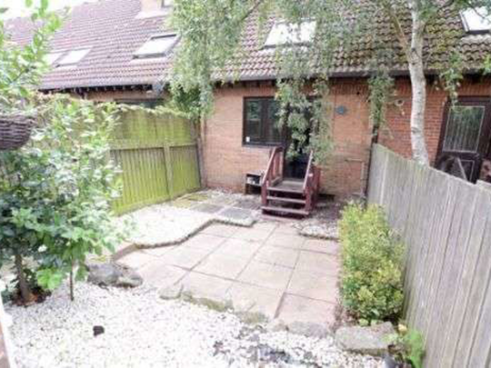 Manchester Road Room B - Photo 1