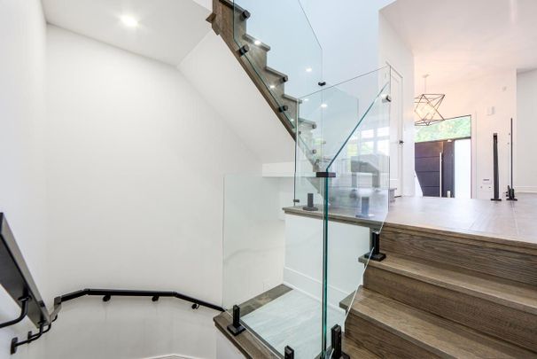 For Lease - 90 Scanlon Avenue Unit# (Upper), Bradford West Gwillimbury, Ontario - Photo 1