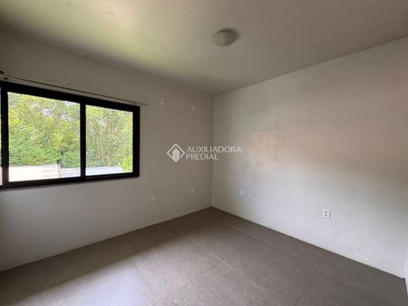 Casa com 3 quartos e 230m² para alugar em Centro, Nova Santa Rita. - Photo 4