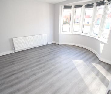 3 bedroom end of terrace house to rent - Photo 5