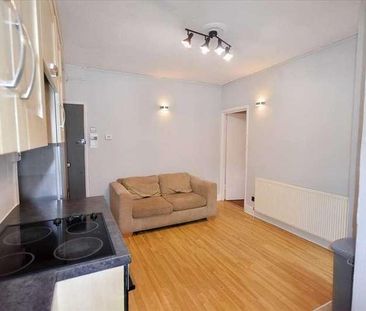 Dewsbury Court, Chiswick, London, W4 - Photo 4