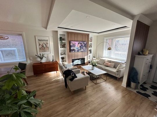 For Lease - 34 Unsworth (Upper) Avenue, Toronto, Ontario - Photo 1