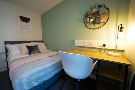 Student Apartment 4 bedroom, City Centre, Sheffield - Photo 2