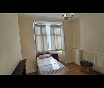 4 Bed End Terrace, Watt Road, B23 - Photo 4