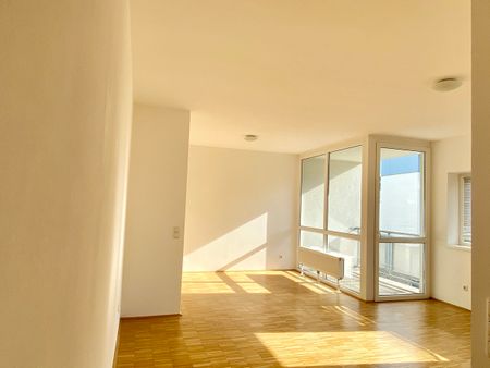 1 RAUM-WOHNUNG MIT LOGGIA UND STELLPLATZ! - Foto 2