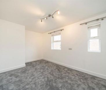 2 bedroom maisonette to rent - Photo 6