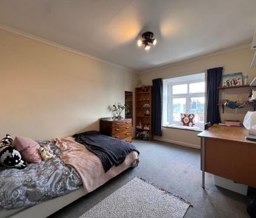 5 bedroom terraced house to rent - Photo 3