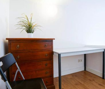 1-bedroom apartment for rent in Embajadores, bills included - Photo 4