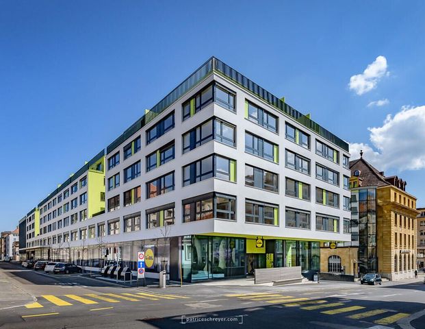 Spacieux appartement moderne de 4.5 pièces situé au centre-ville - Photo 1