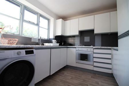 London Road, Leicester, LE2 2PN - Photo 2