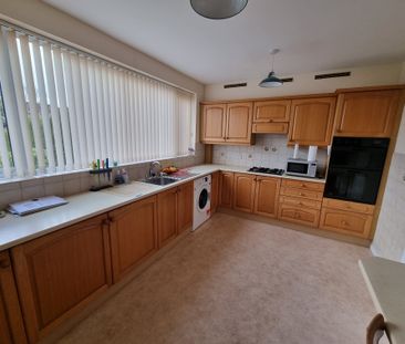 Claremont Drive, Taunton, Galmington - Photo 4