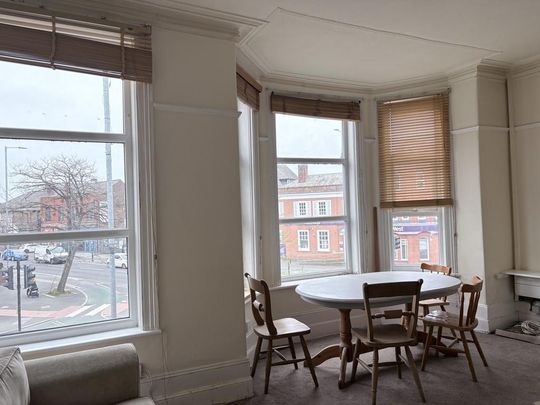 4 bedroom apartment to rent - Photo 1