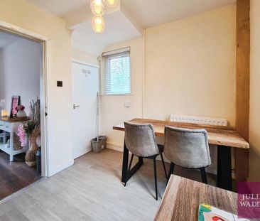 2 bedroom semi-detached house to rent - Photo 4