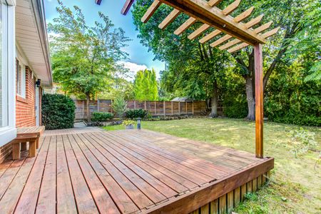 For Lease - 18 Arran Crescent Unit# Main Unit, Toronto, Ontario - Photo 3